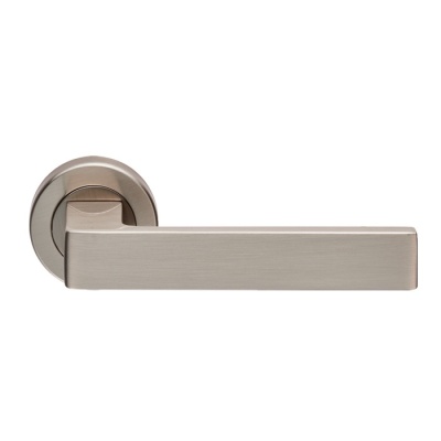 Sasso Lever Door Handle on Round Rose