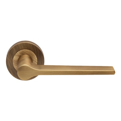 Velino Lever Door Handle on Round Rose