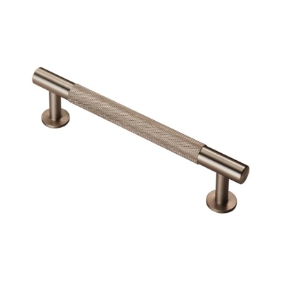 Knurled Pull Handle