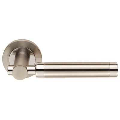 Steelworx SWL Astoria Lever Door Handle on Round Rose