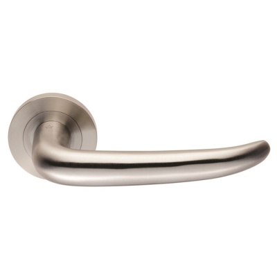 Steelworx SWL Luenza Lever Door Handle on Round Rose