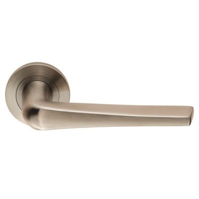 Steelworx SWL Plaza Lever Door Handle on Round Rose