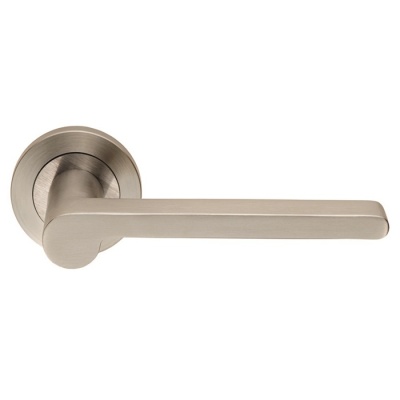 Steelworx SWL Lubecca Lever Door Handle on Round Rose