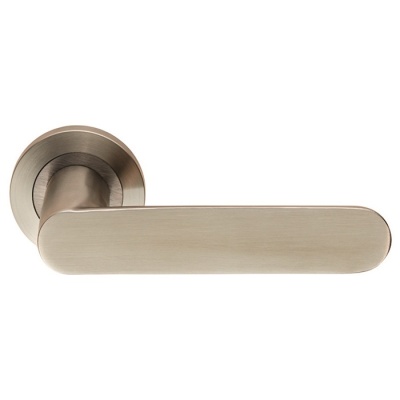 Steelworx SWL Parigi Lever Door Handle on Round Rose