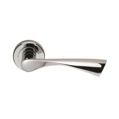 Breeze Lever Door Handle on Round Rose