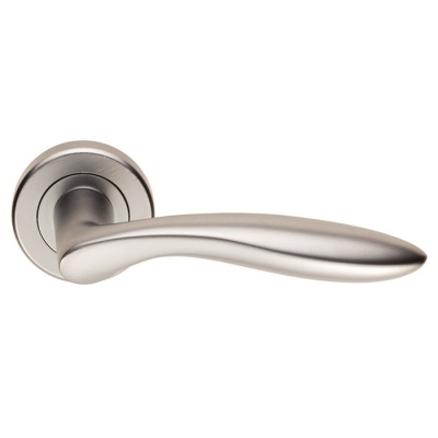 Shark Lever Door Handle on Round Rose